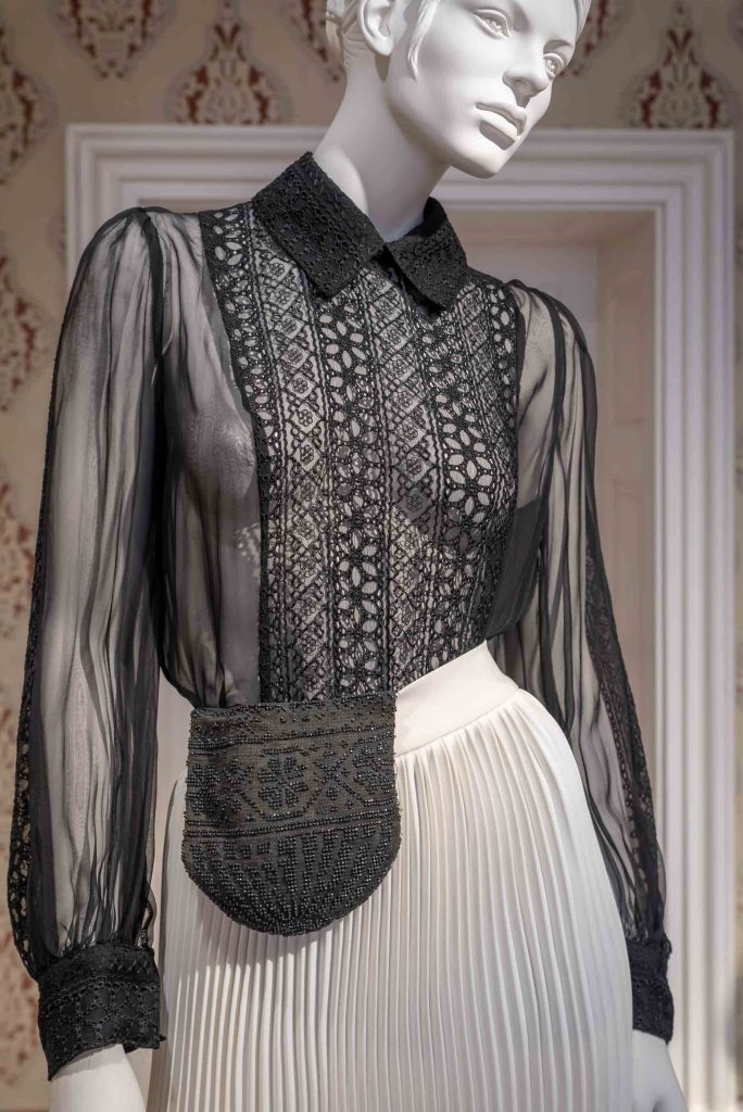 Esterházy-kastély kiállítás Fertőd program divatkiállítás